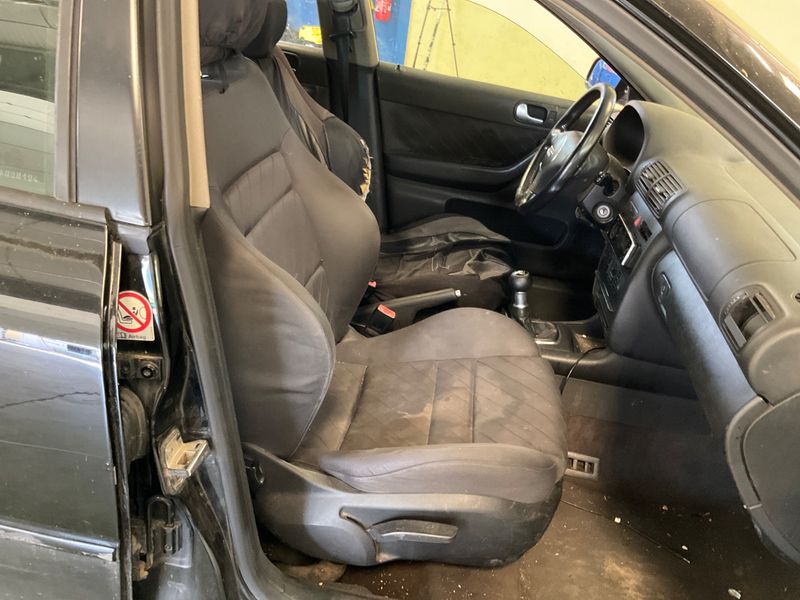 Audi A3 1.9 TDI Ambition — zdjęcie 3