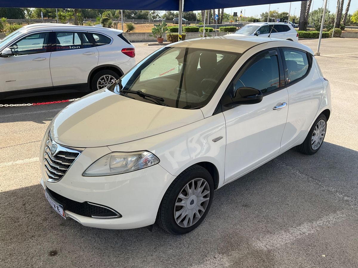 Lancia Ypsilon 1.2 Gold