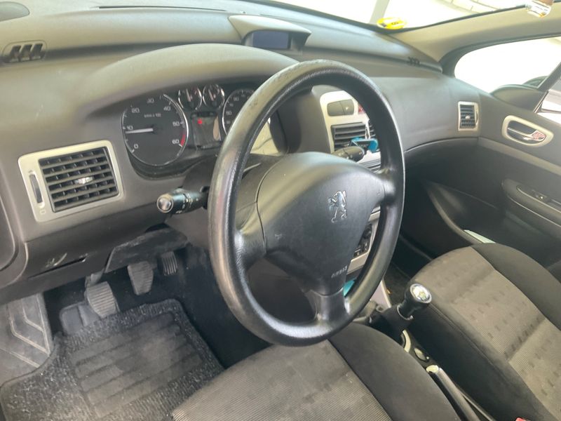Peugeot 307 1.6 HDi SW 2006 – снимка 11
