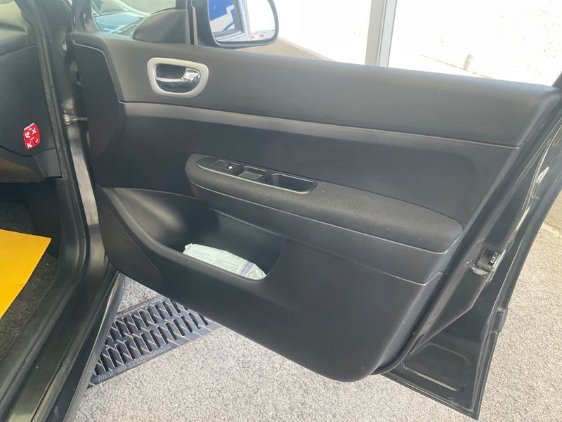Peugeot 307 1.6 HDi SW 2006 – снимка 12