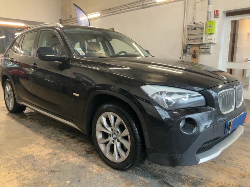 BMW X1 xDrive 18d Premiere 2011 – снимка 12