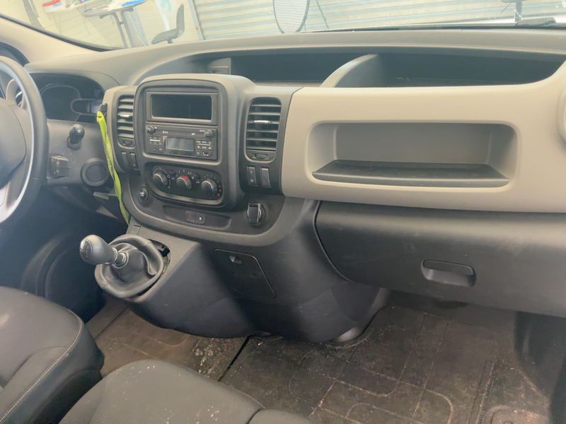 Renault Trafic 1.6 dCi Energy L1H1 2,9t Komfort 2019 – снимка 17