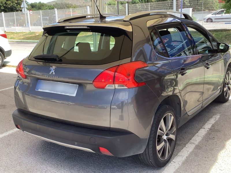 Peugeot 2008 1.6 Blue-HDi Allure 2015 – снимка 8