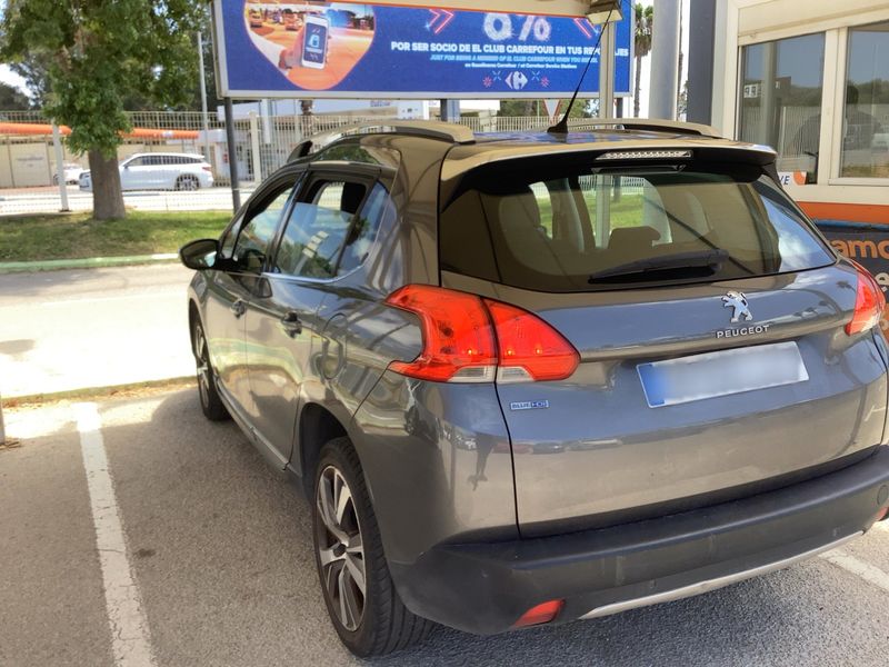 Peugeot 2008 1.6 Blue-HDi Allure 2015 – снимка 6