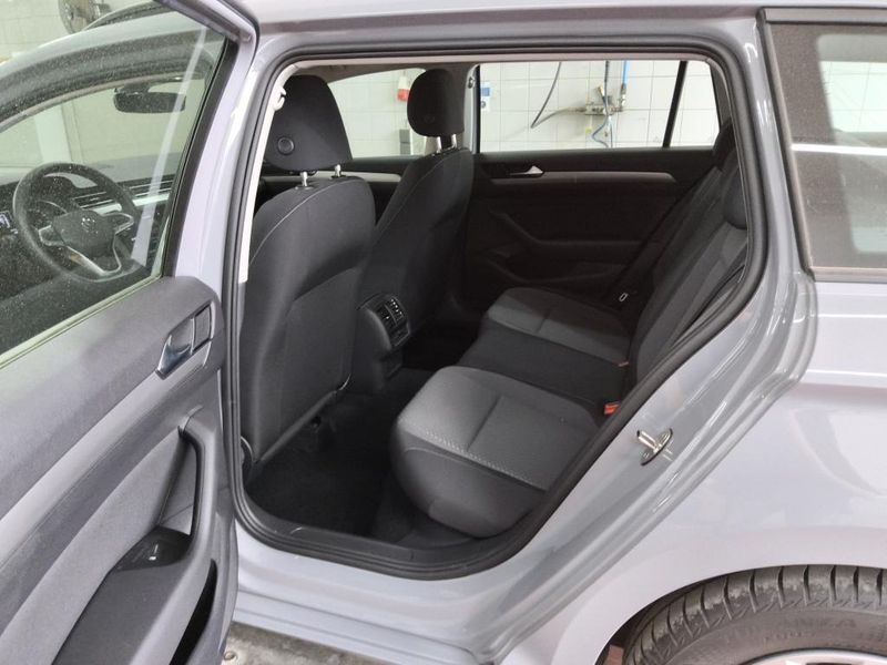 Volkswagen Passat 1.5 TSI ACT — zdjęcie 11