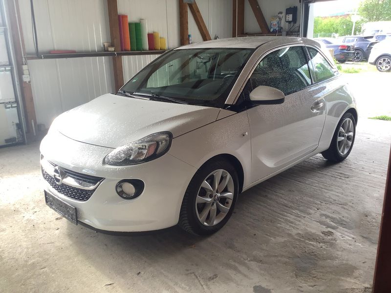 Opel Adam