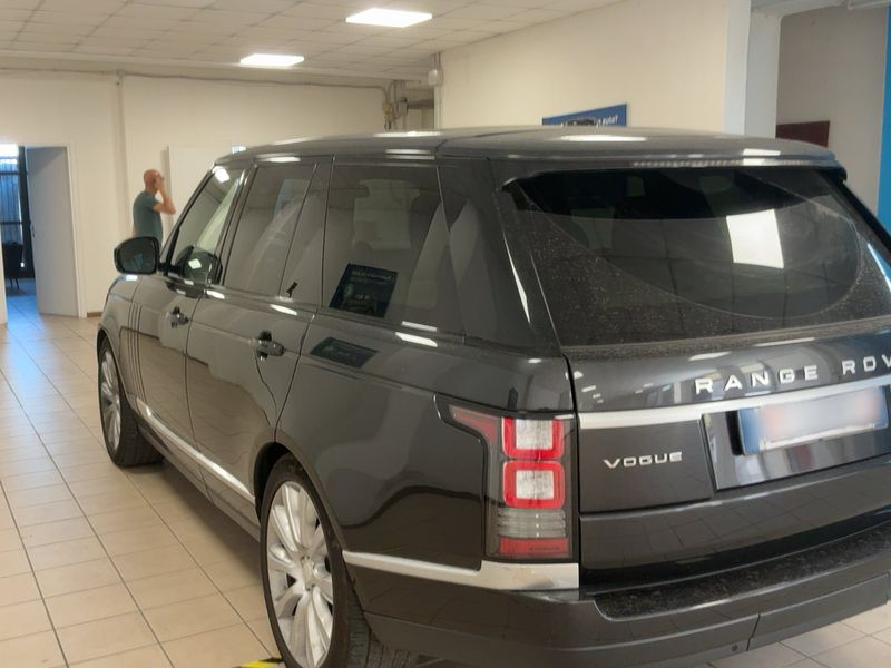 Land Rover Range Rover 3.0 TD V6 Vogue — zdjęcie 3