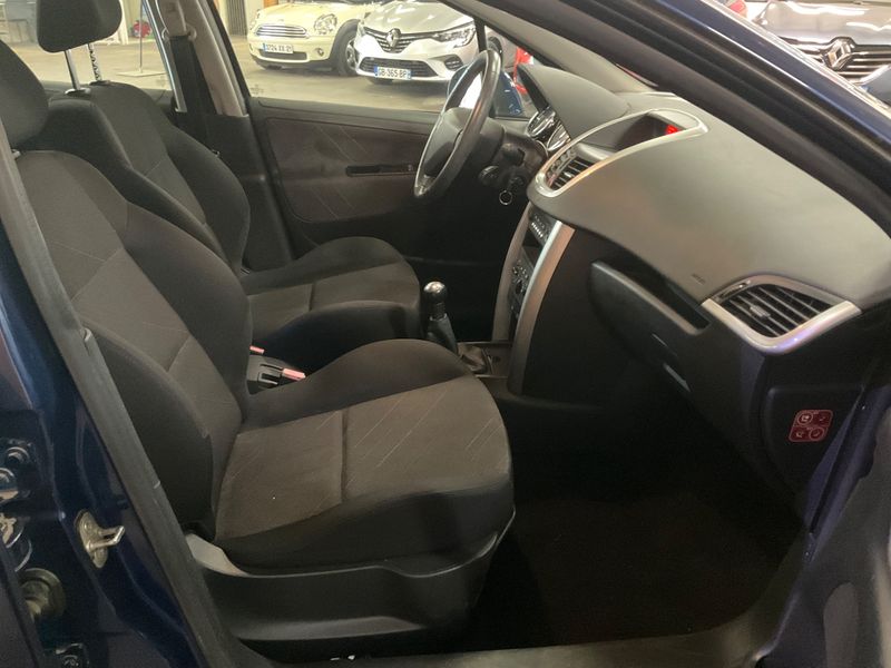 Peugeot 207 1.6 HDi Premium 2009 – снимка 3
