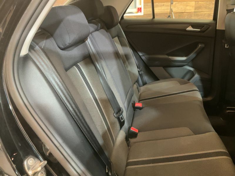 Volkswagen T-Roc 1.0 TSI Lounge 2019 – снимка 19