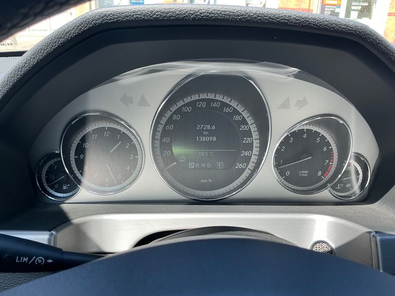 Mercedes-Benz E-Klasse E 200 CGI T BlueEfficiency Avantgarde — zdjęcie 13