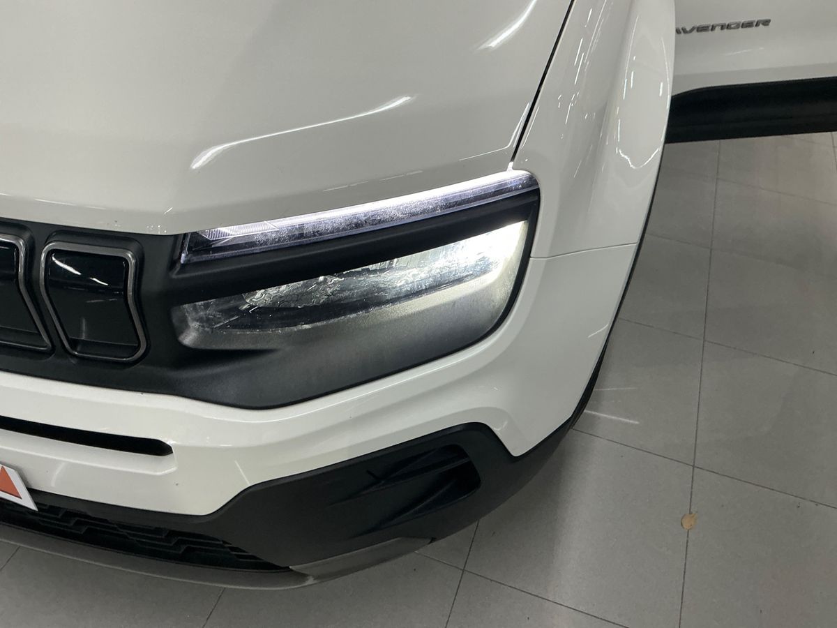 Jeep Avenger 2023 — photo 23