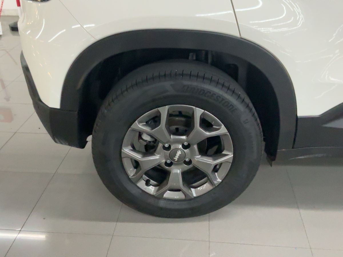 Jeep Avenger 2023 — photo 10