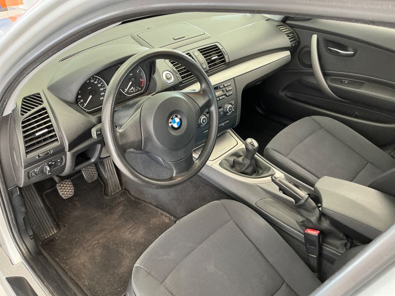 BMW 1er 118d 2010 – снимка 3