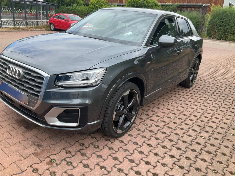 Audi Q2 35 TFSI Sport — zdjęcie 2