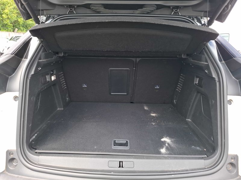 Peugeot 3008 1.6 Hybrid 4 300 GT — zdjęcie 9