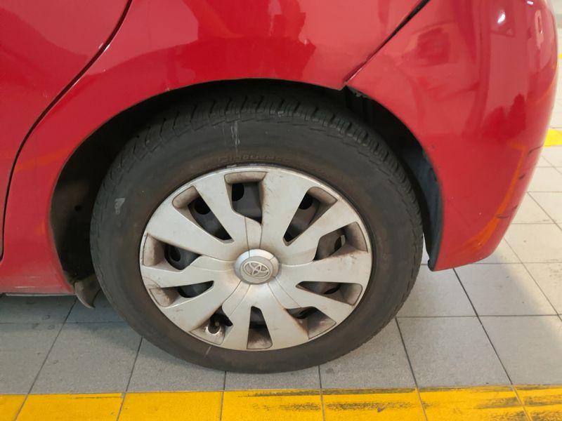 Toyota Yaris 1.5 Hybrid Active 2015 – снимка 5