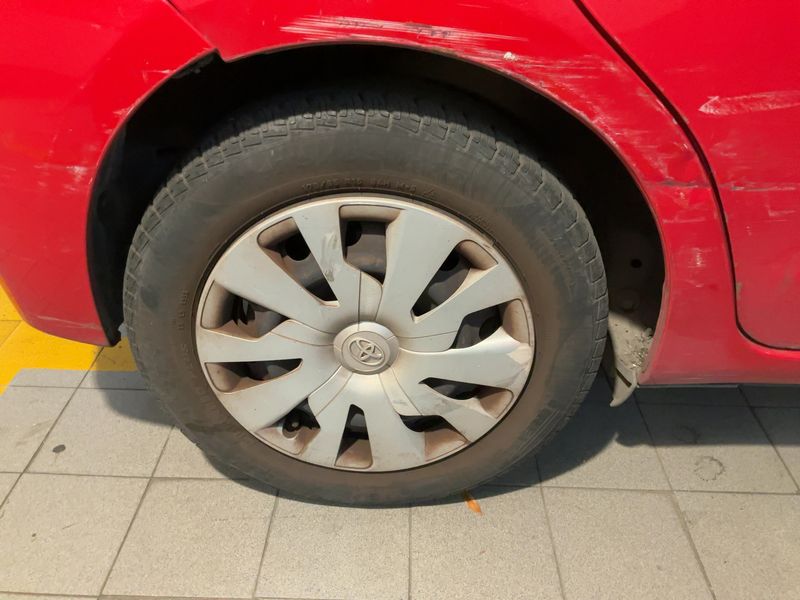 Toyota Yaris 1.5 Hybrid Active 2015 – снимка 9