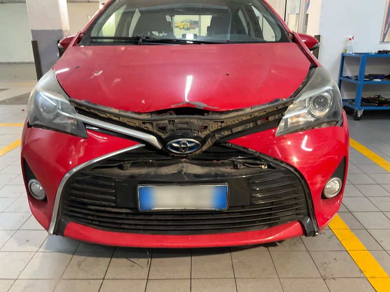 Toyota Yaris 1.5 Hybrid Active 2015 – снимка 46