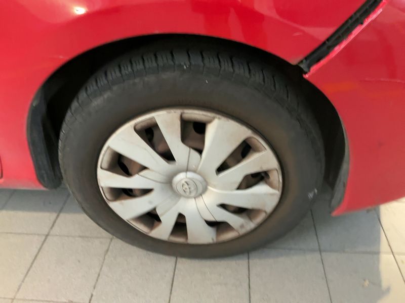 Toyota Yaris 1.5 Hybrid Active 2015 – снимка 11