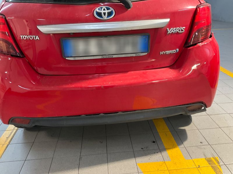 Toyota Yaris 1.5 Hybrid Active 2015 – снимка 41