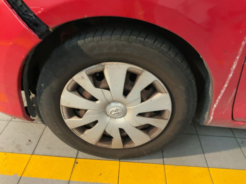 Toyota Yaris 1.5 Hybrid Active 2015 – снимка 3