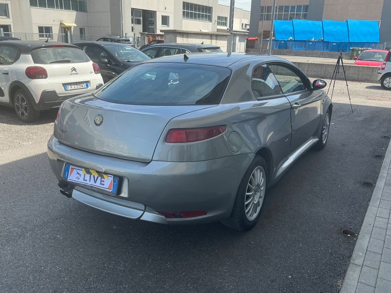 Alfa Romeo Alfa GT 1.9 JTD M-Jet Distinctive — zdjęcie 2