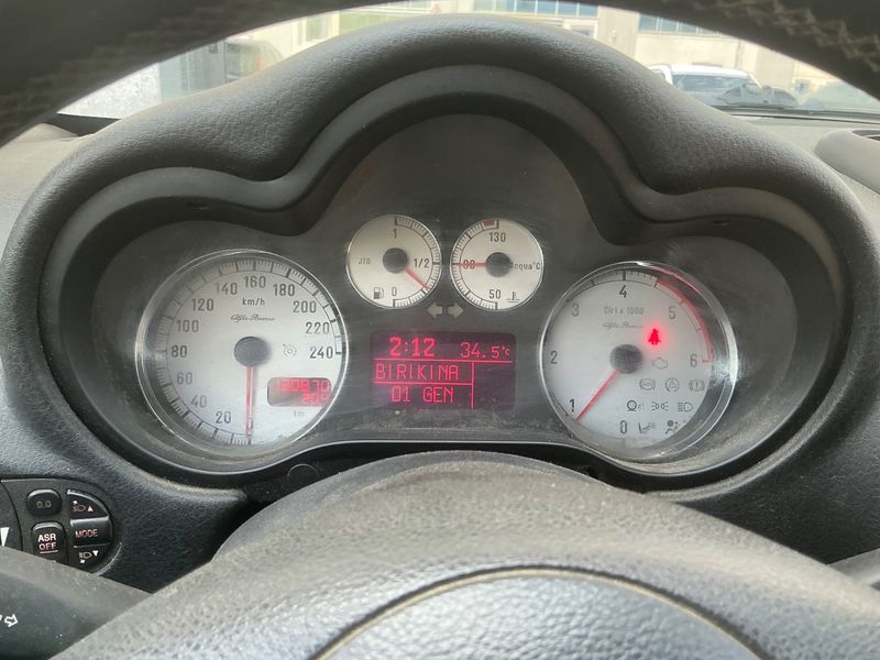 Alfa Romeo Alfa GT 1.9 JTD M-Jet Distinctive — zdjęcie 4