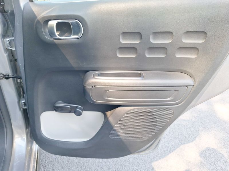 Citroen C3 1.2 PureTech Feel Pack 2021 – снимка 34
