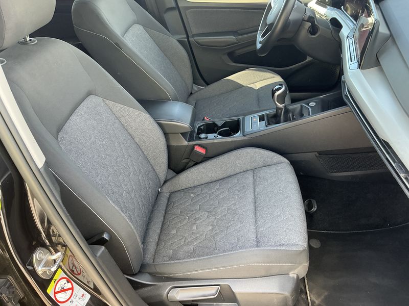Volkswagen Golf VIII 1.5 TSI ACT Move — zdjęcie 10