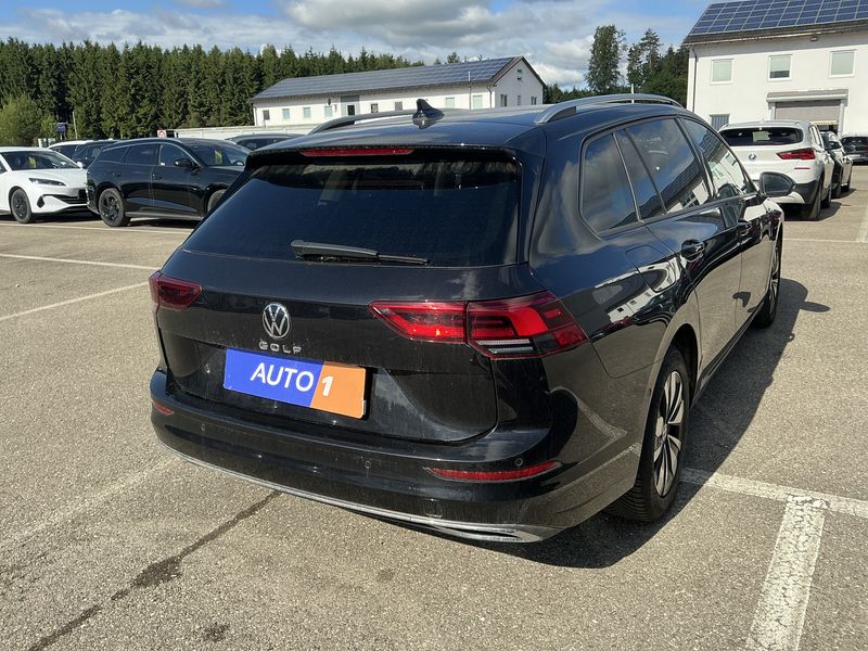 Volkswagen Golf VIII 1.5 TSI ACT Move — zdjęcie 5