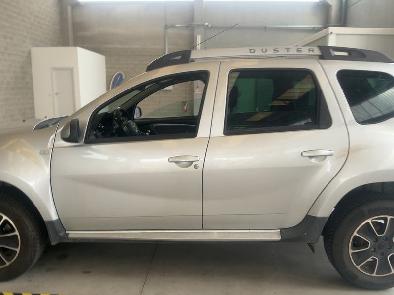 Dacia Duster 1.5 dCi Prestige 4x2 2016 – снимка 4