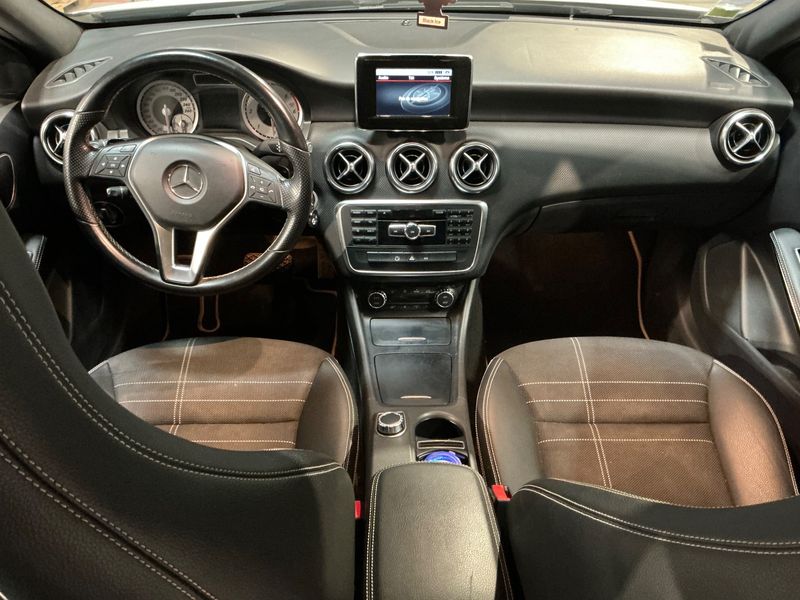 Mercedes-Benz A-Klasse A 220 CDI BlueEfficiency Urban 2014 – снимка 17