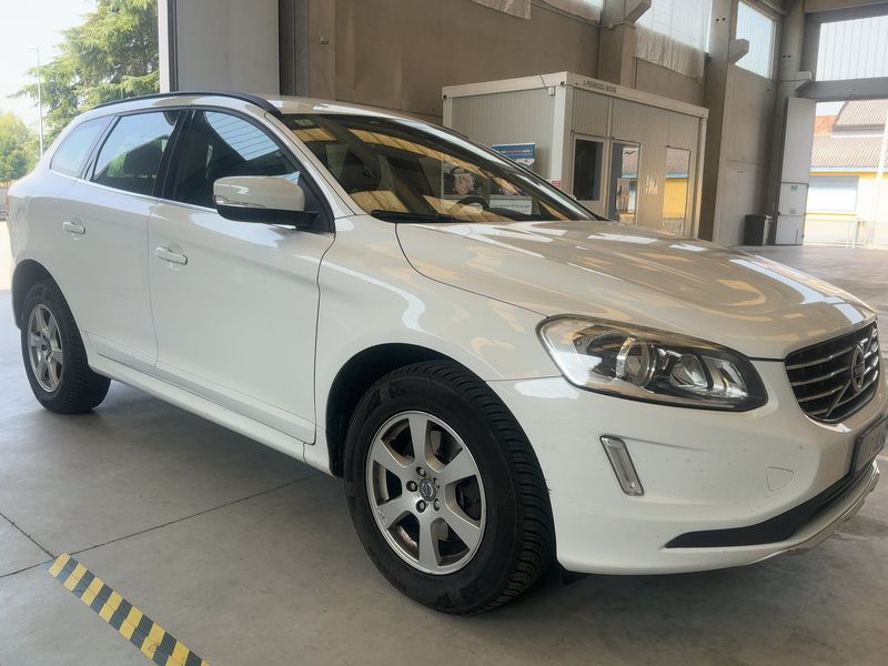 Volvo XC60 2.4 D4 Momentum AWD 2013 – снимка 12