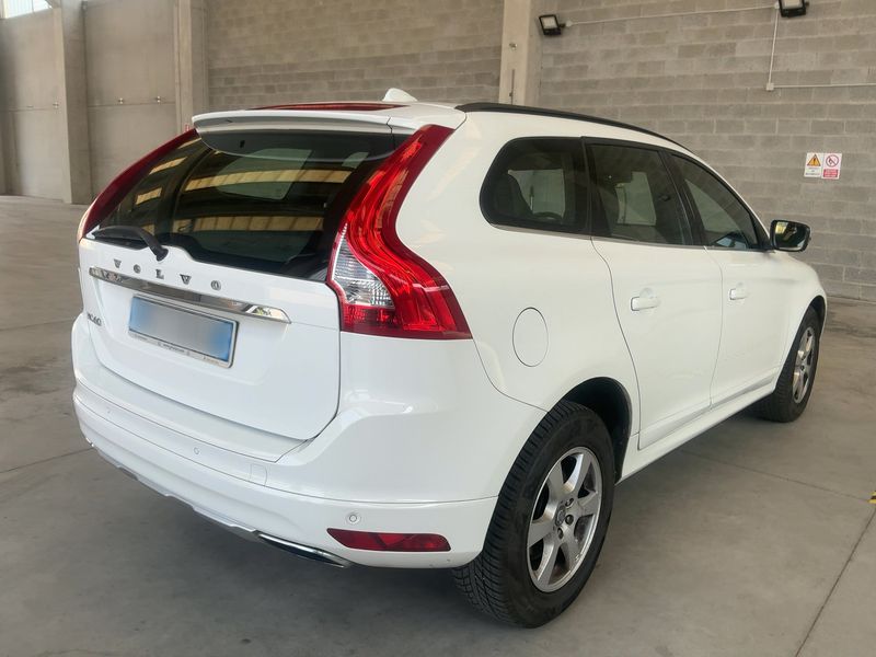 Volvo XC60 2.4 D4 Momentum AWD 2013 – снимка 8