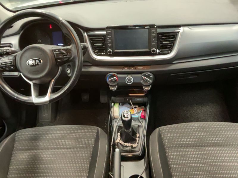 Kia Stonic 1.4 Active — zdjęcie 12