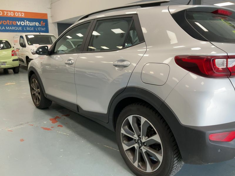Kia Stonic 1.4 Active — zdjęcie 3