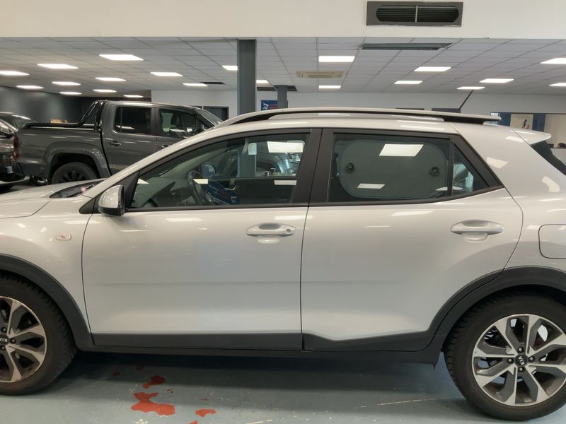 Kia Stonic 1.4 Active — zdjęcie 4
