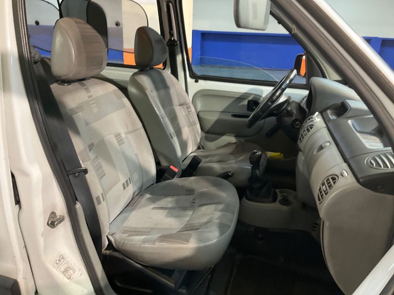 Renault Kangoo 1.5 dCi Authentique — zdjęcie 3