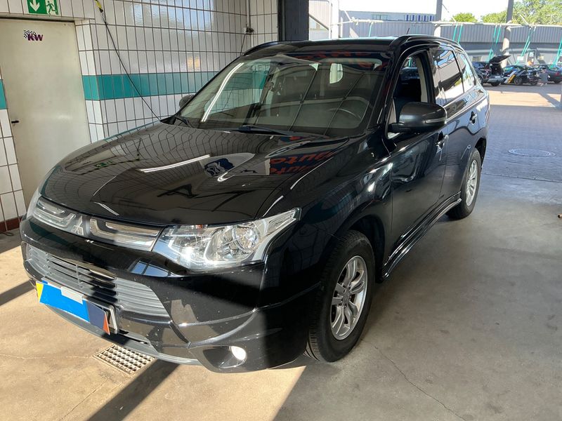 Mitsubishi Outlander 2.2 DI-D Invite ClearTec 2WD