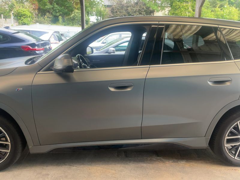 BMW iX1 xDrive 30 M Sport — zdjęcie 4