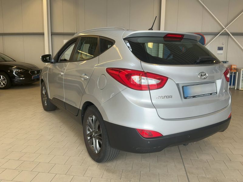 Hyundai ix35 1.7 CRDi FIFA World Cup Edition 2WD — zdjęcie 3