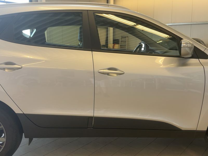 Hyundai ix35 1.7 CRDi FIFA World Cup Edition 2WD — zdjęcie 7