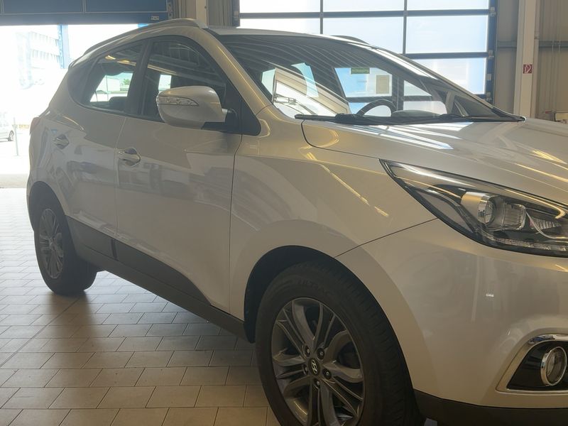 Hyundai ix35 1.7 CRDi FIFA World Cup Edition 2WD — zdjęcie 8