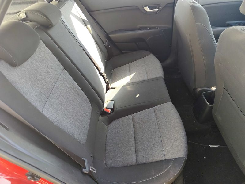 Kia Stonic 1.2 Drive — zdjęcie 13
