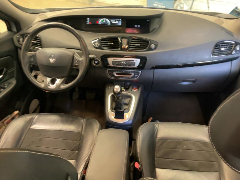 Renault Grand Scenic 1.6 dCi BOSE Edition — zdjęcie 12