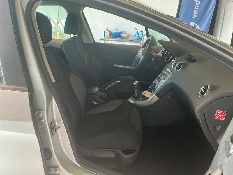 Peugeot 308 1.6 Premium — zdjęcie 3