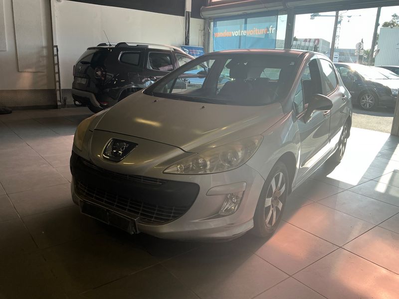 Peugeot 308 1.6 Premium — zdjęcie 1