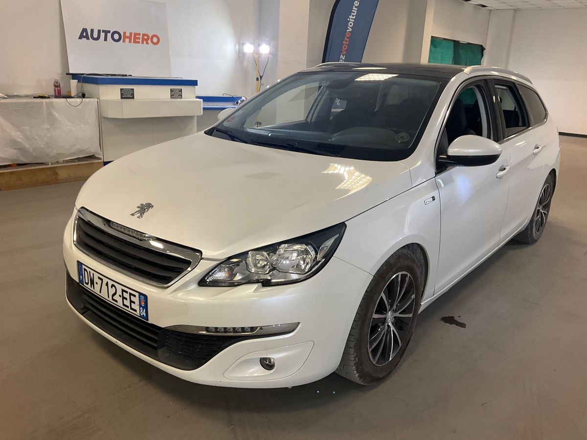 Peugeot 308 2015 — photo 1