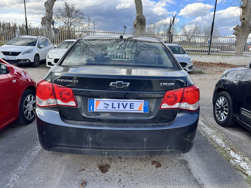 Chevrolet Cruze 2.0 Diesel LTZ — zdjęcie 4