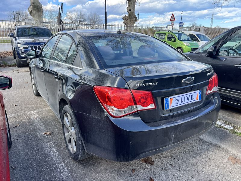Chevrolet Cruze 2.0 Diesel LTZ — zdjęcie 3